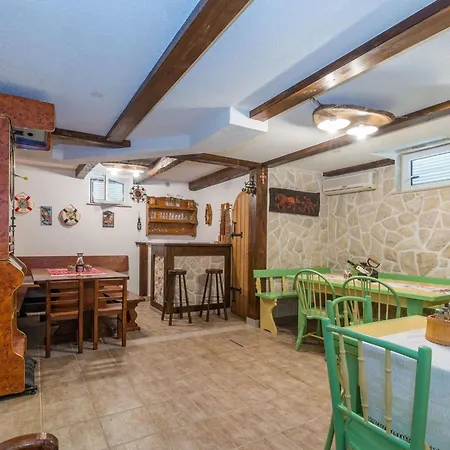 Apartamento Partelj 3 By Interhome Vir