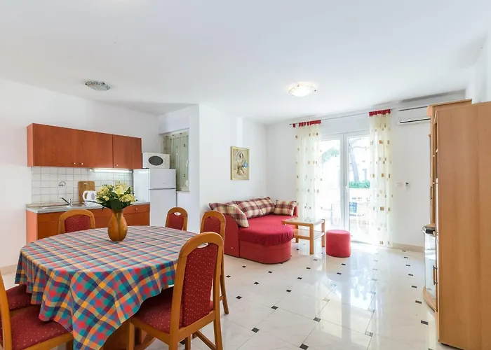 Partelj 3 By Interhome * Vir