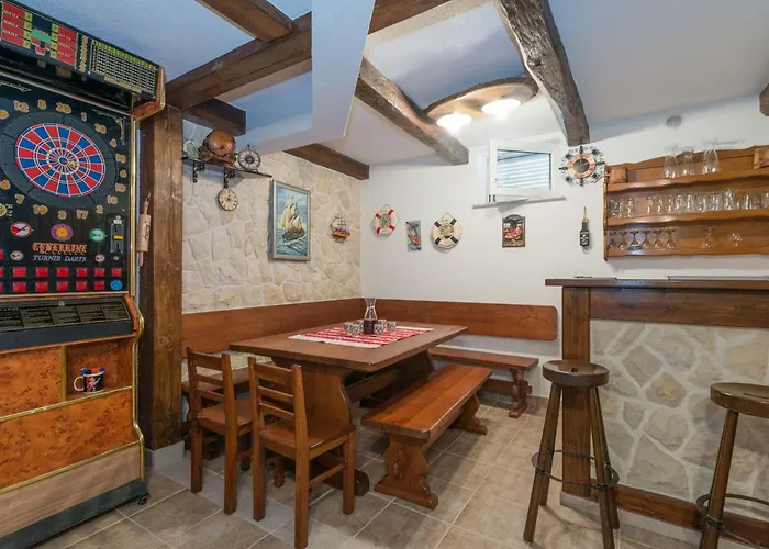 Partelj 3 By Interhome *